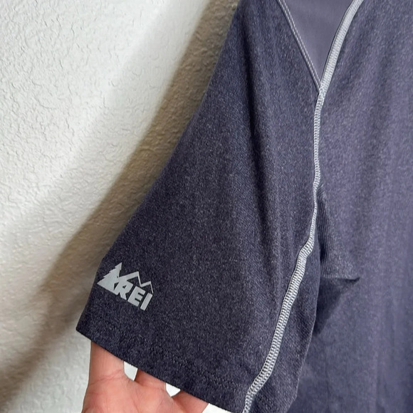 REI Co-op Women Swiftland Running Short Sleeve Reflective Breathable  T-Shirt M - Picture 7 of 11